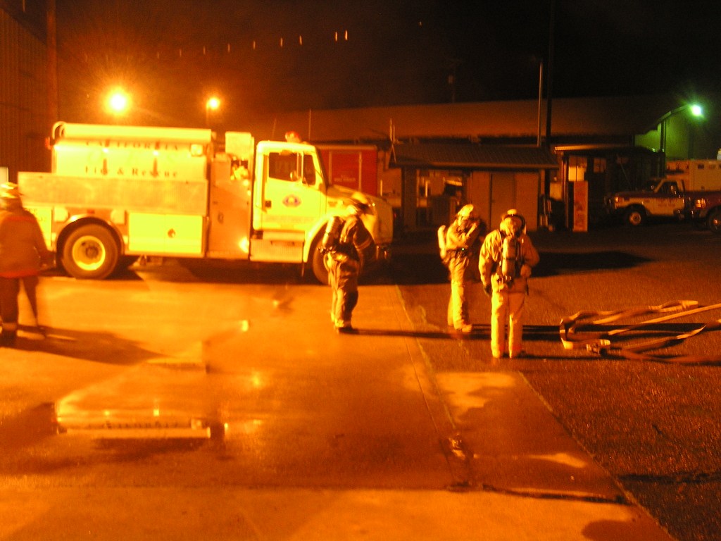 loading Gallery/Training/Smoke Bus, 8feb10/fullsize/100208 012.JPG... or select a thumbnail